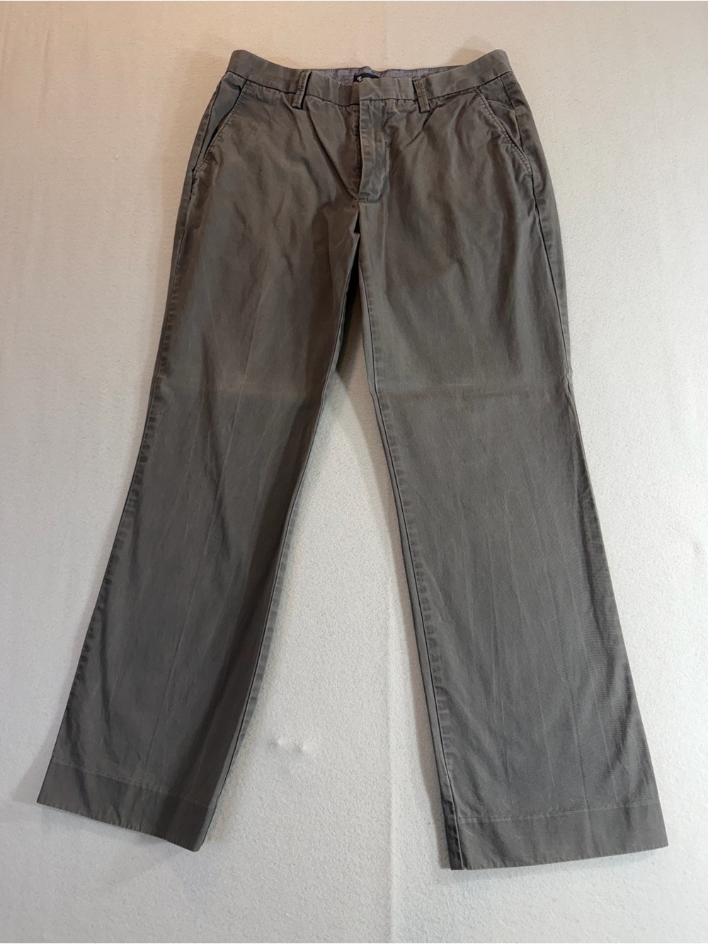 GAP Men’s Gray Straight Fit Pants Flat Front Casual Chino Trousers